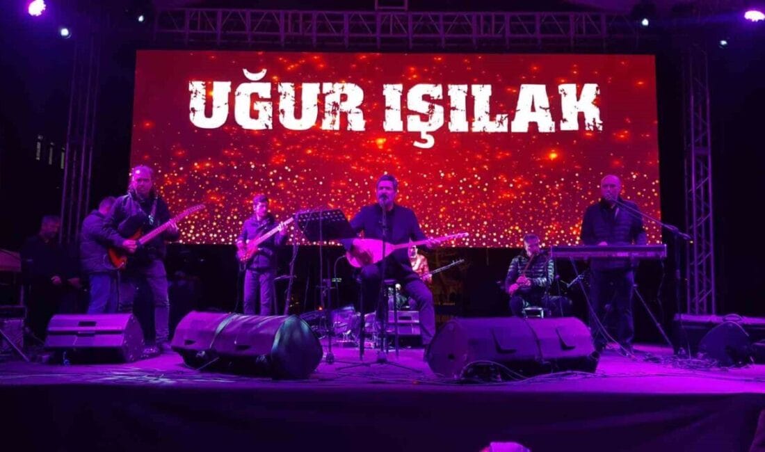 Anadolu türkülerinin sevilen sanatçısı Uğur Işılak, ’3 Nisan’ etkinlikleri çerçevesinde