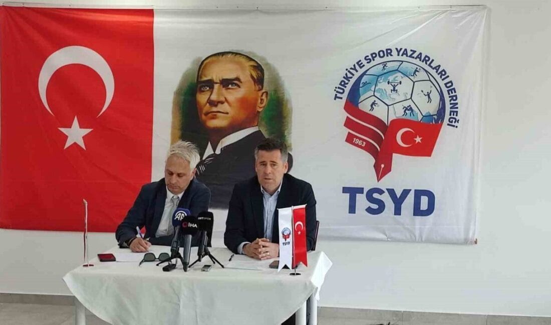 Trendyol 1. Lig’de sezonu ikinci sırada tamamlayarak Süper Lig’e yükselen