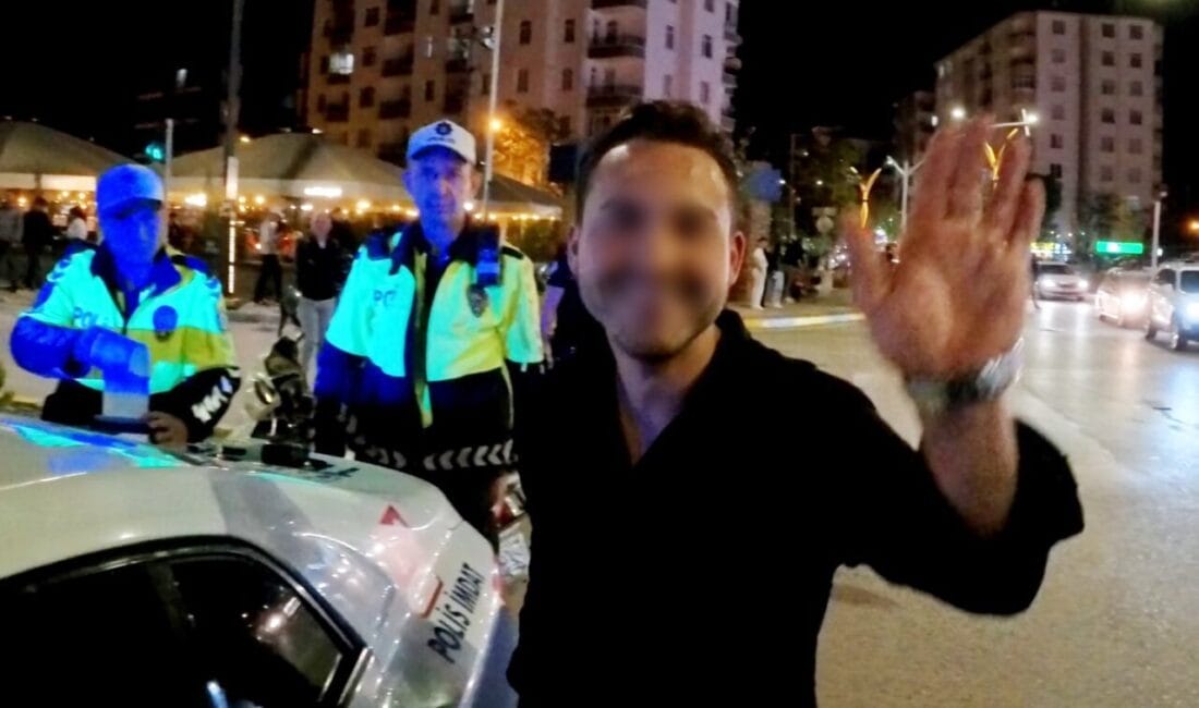Aksaray’da polis ekiplerinin kasksız görüp durdurduğu motosikletin sürücüsü 1.13 promil