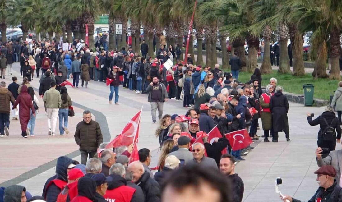 Samsun’un Atakum ilçesinde, Ekrem İmamoğlu’nun tutukluluğunun 55. gününde “Adalet Zinciri”