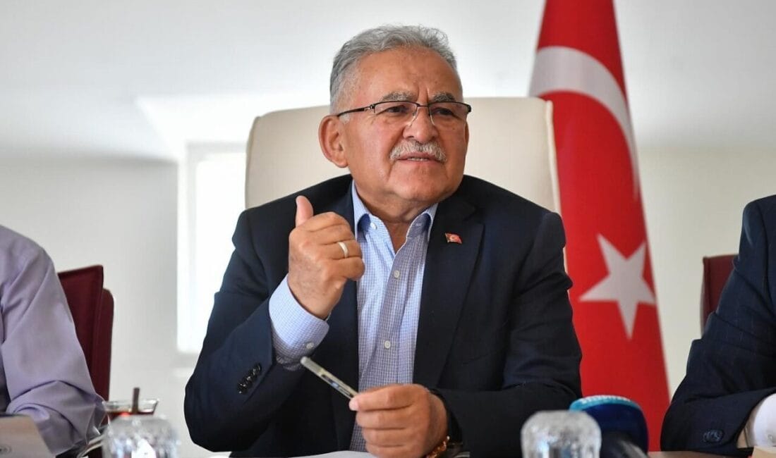 Kayseri Büyükşehir Belediye Başkanı Dr. Memduh Büyükkılıç, Develi ilçesinde Belediye