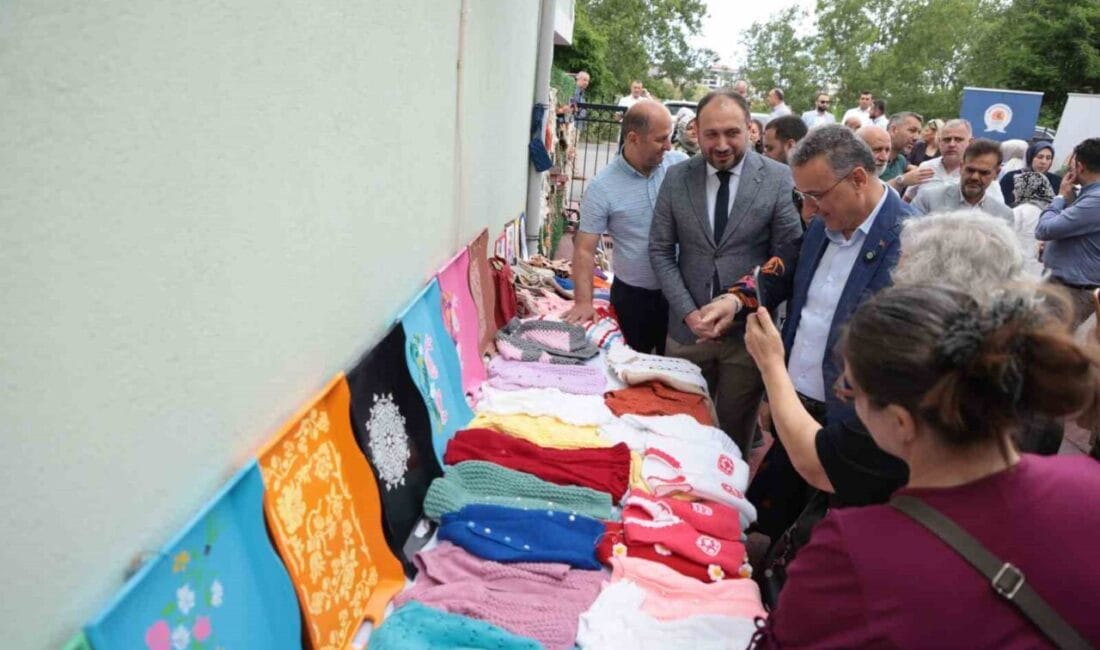 Samsun’un İlkadım Belediye Başkanı İhsan Kurnaz, yaşlıların üretim yaptığı Aktif