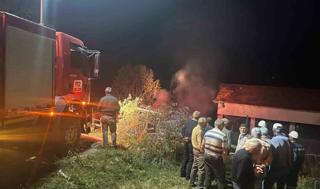 Çorum’un İskilip ilçesinde bir samanlıkta çıkan yangında büyük çapta maddi