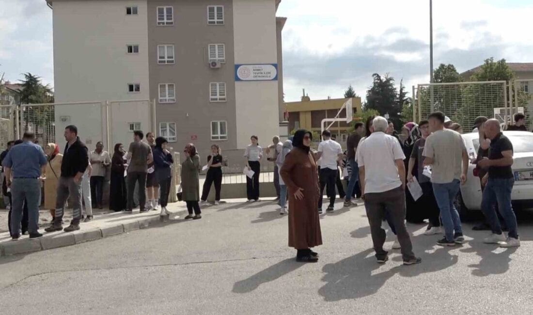 Çorum’da binlerce adayın Yükseköğretim Kurumları Sınavı heyecanı başladı. Sınava geç
