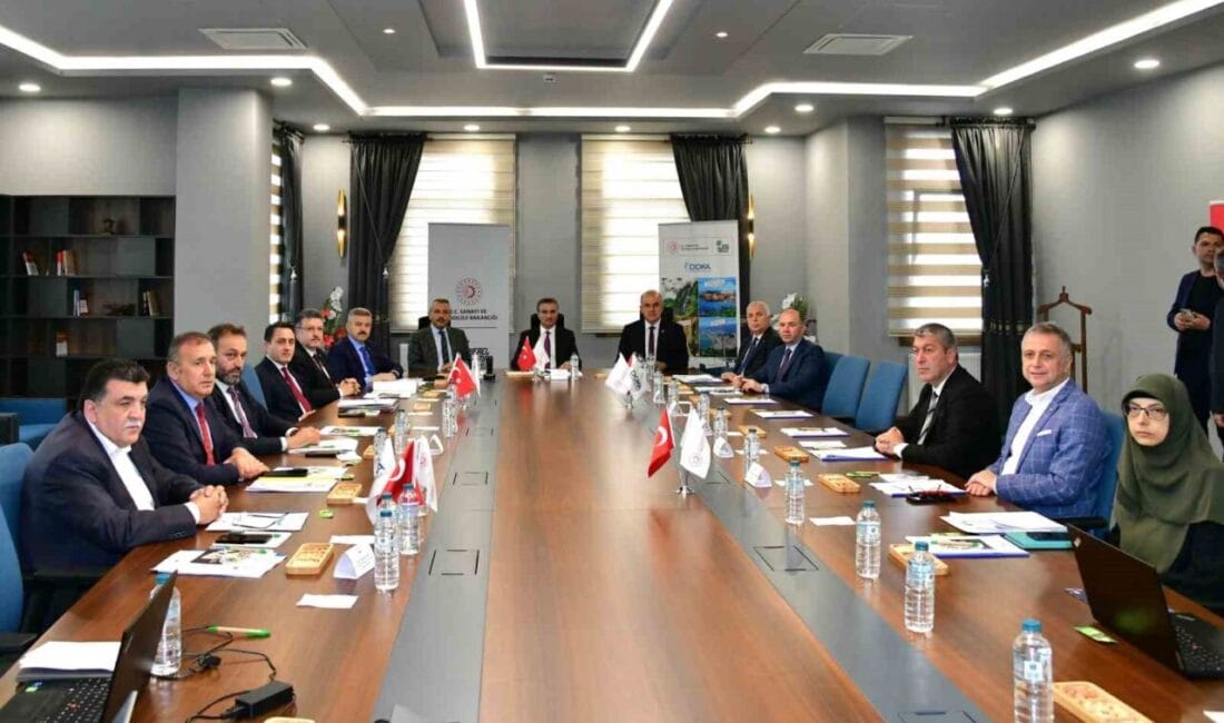 DOKA’nın Yönetim Kurulu Rize’de toplandı Doğu Karadeniz Kalkınma Ajansı’nın (DOKA) Yönetim Kurulu Toplantısı Rize’de yapıldı.