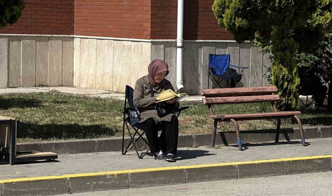Yükseköğretim Kurumları Sınavı’nın (YKS) ikinci oturumu için Bolu’da adaylar sınav
