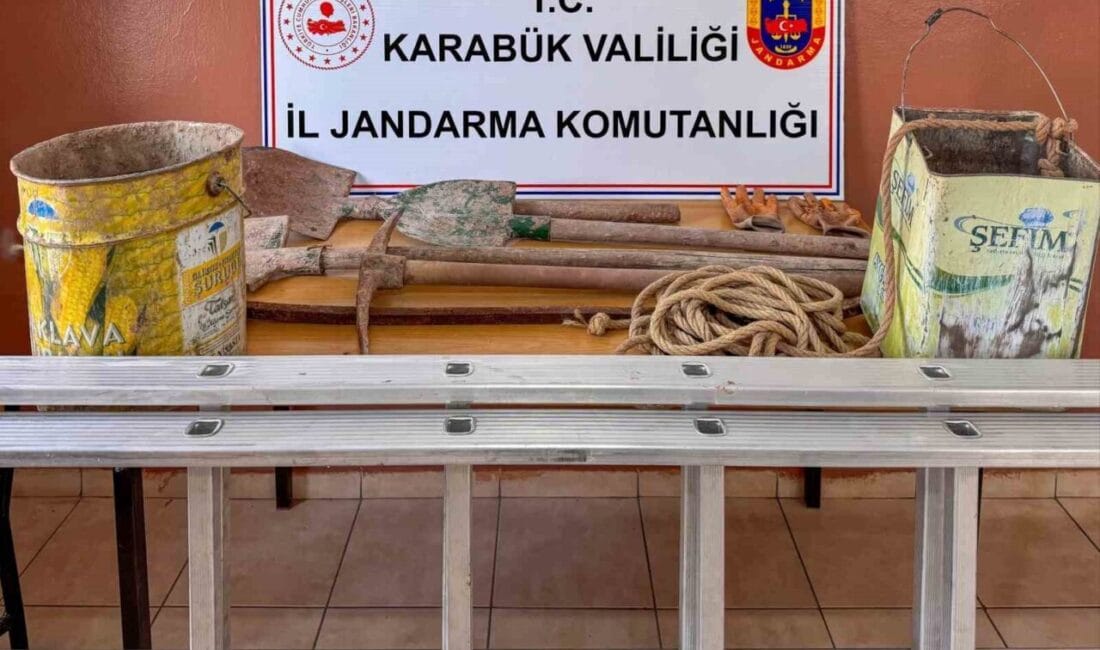 Karabük’ün Ovacık ilçesinde izinsiz kazı yaptığı tespit edilen iki şüpheli,